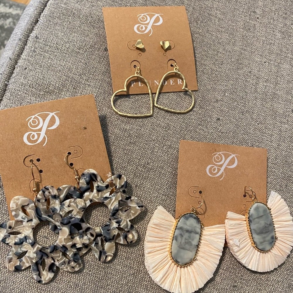 Plunder earring (4 pair)